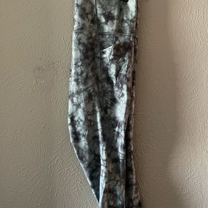 Athleta 7/8 stash pocket tights 2x